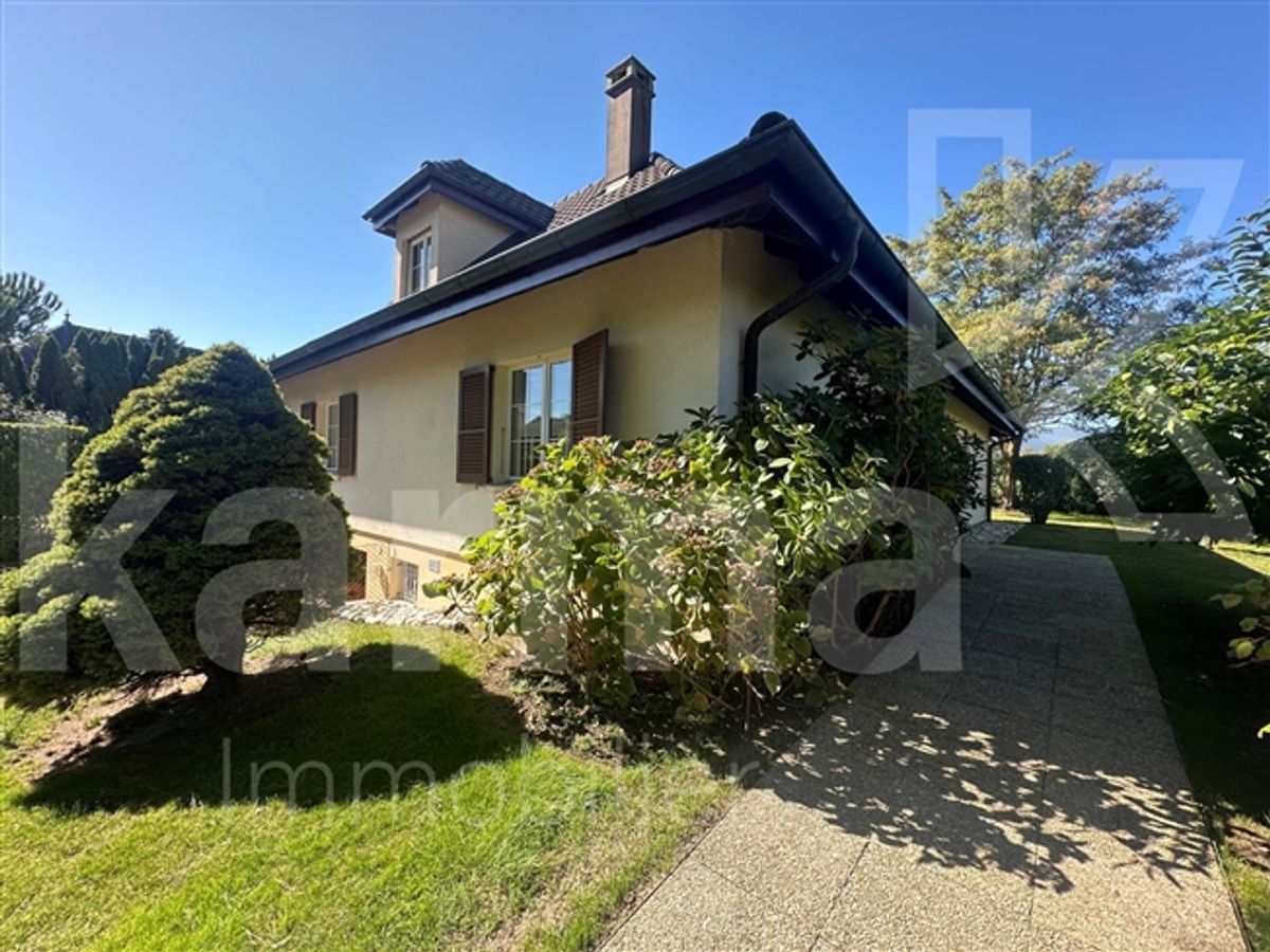Wunderschönes Einfamilienhaus mit Pool - 5 Schlafzimmer - 0