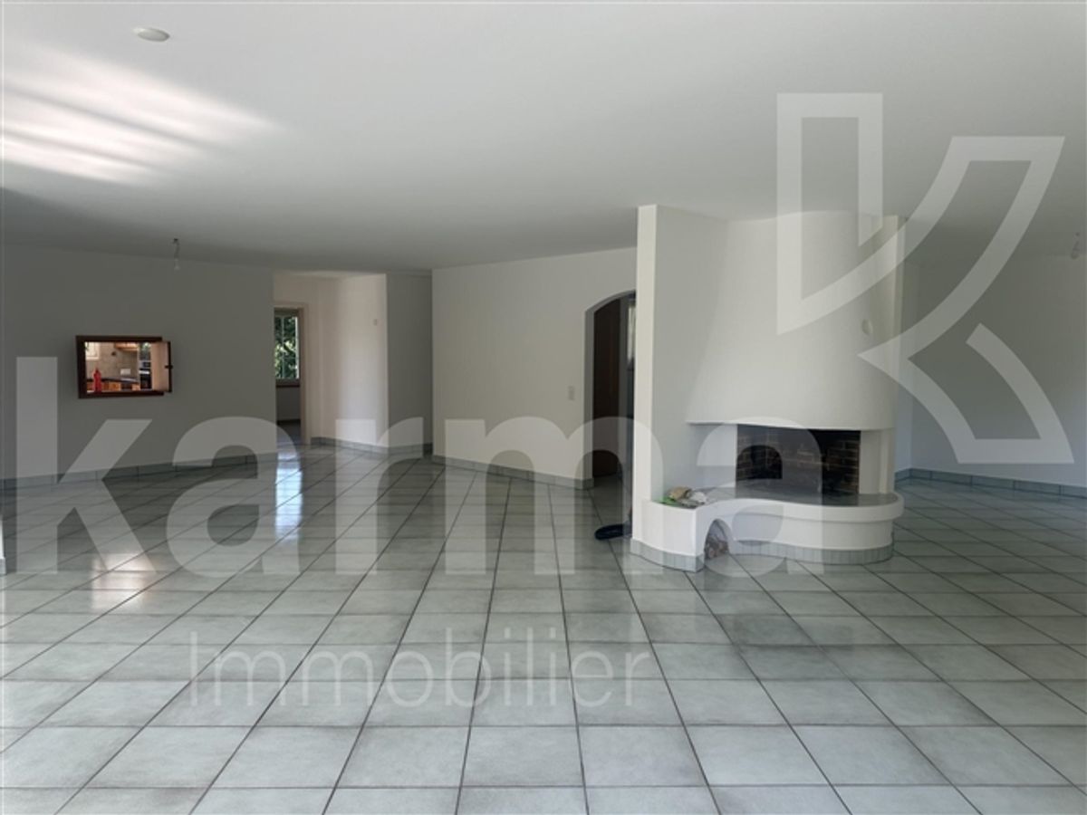 Wunderschönes Einfamilienhaus mit Pool - 5 Schlafzimmer - 5