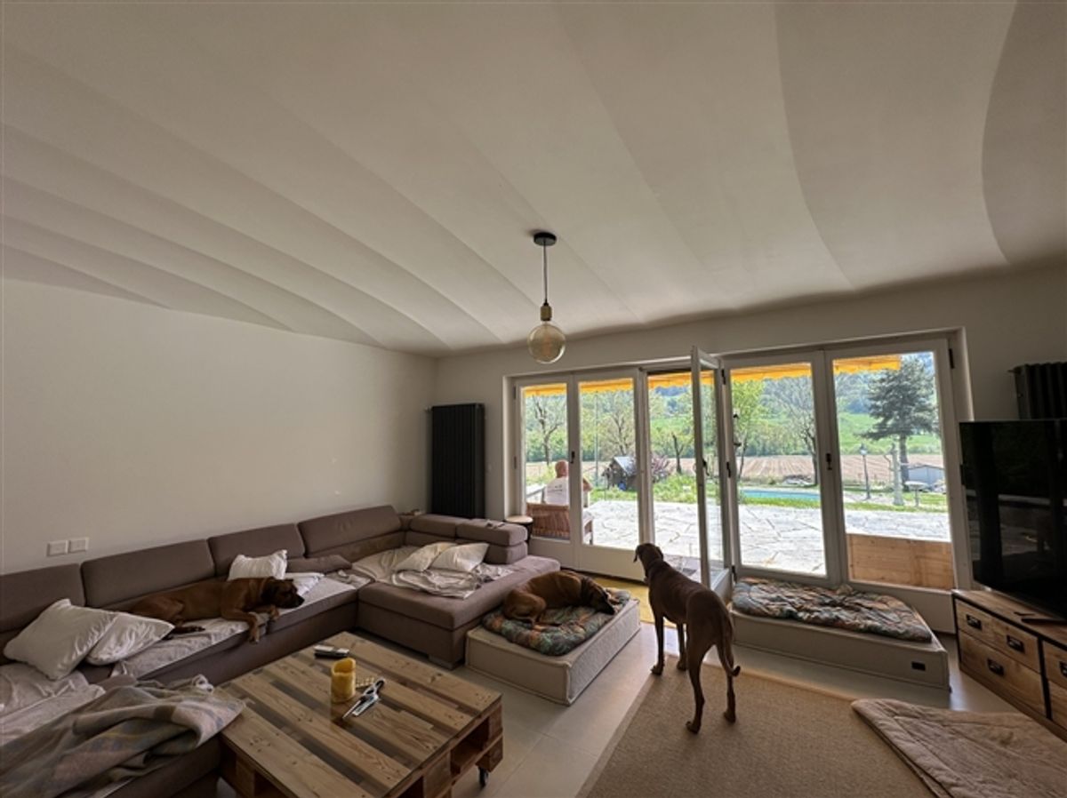 Wunderschöne Villa mit Pool auf über 4'000m2 Land - 5