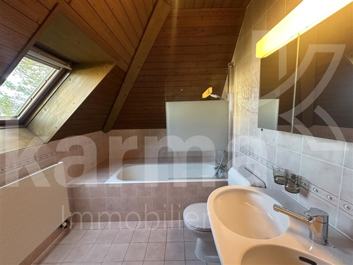 Wunderschönes Einfamilienhaus mit Pool - 5 Schlafzimmer - 13