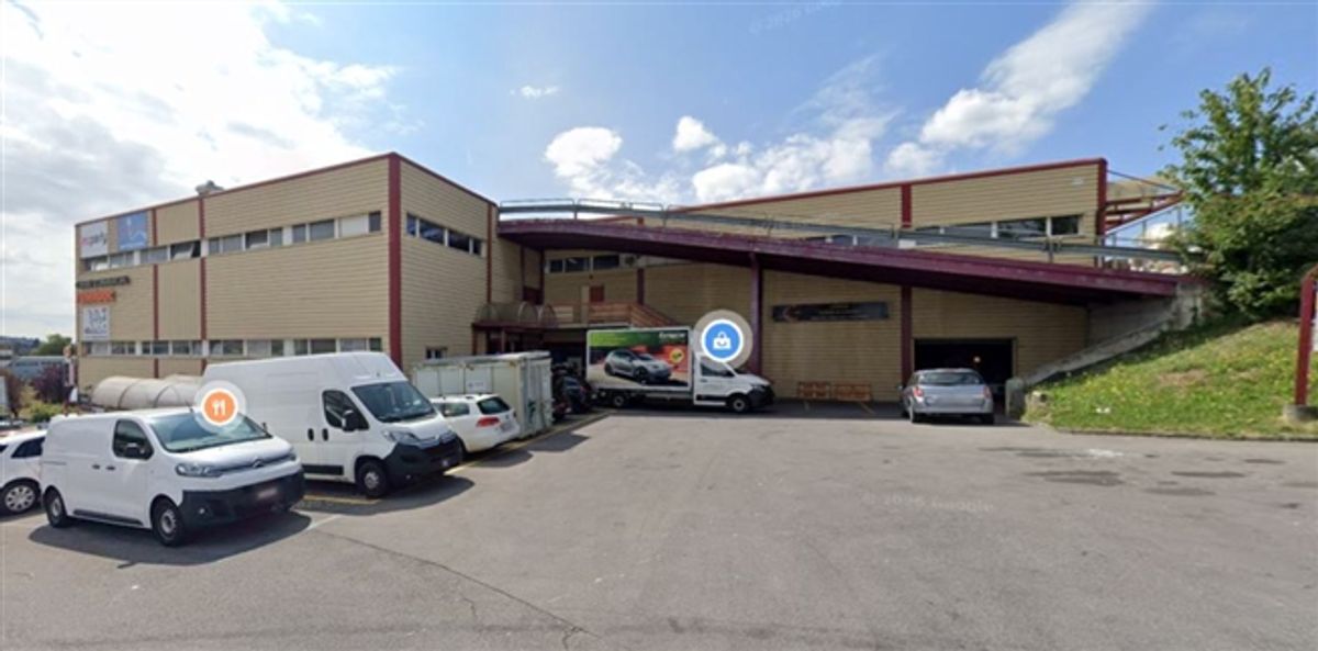 Zum Verkauf – 655 m² Lagerraum in Villars-Sainte-Croix - 1