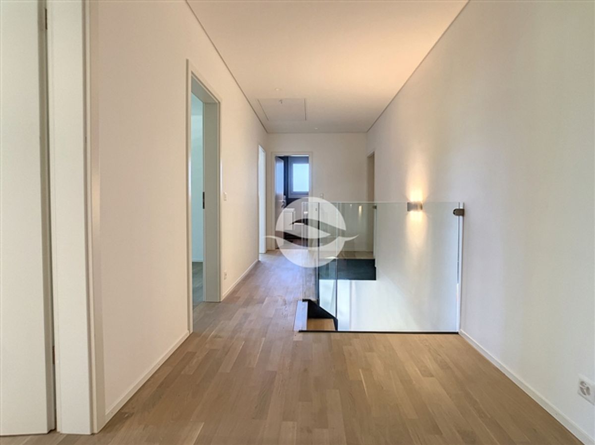 Wunderschöne Doppelvilla mit Carport - 7