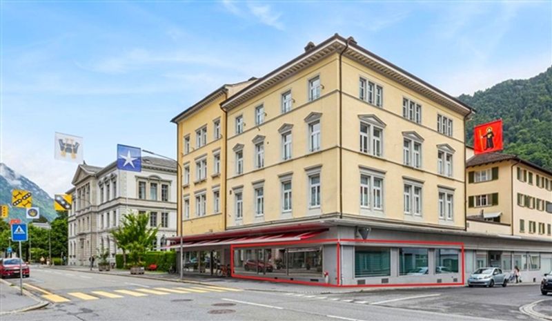 Repräsentative Gewerbefläche mit maximaler Sichtbarkeit im Herzen von Glarus! - 1