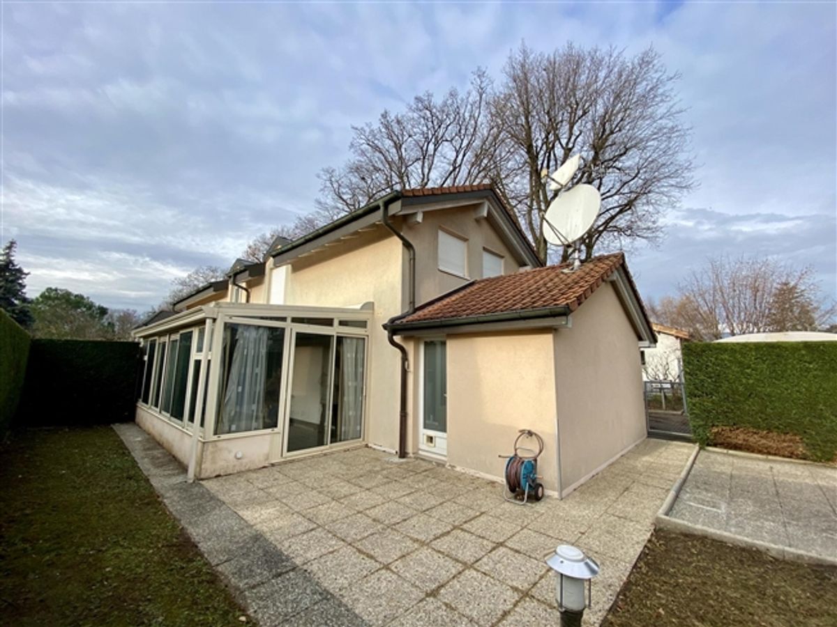 5-Zimmer-Doppelvilla - 0