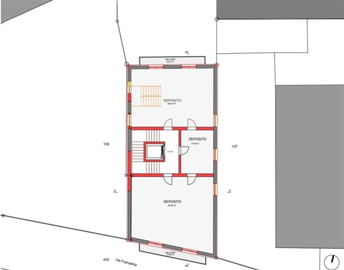 Zwei Häuser mit mehreren Wohnungen 2 Häuser mit verschiedenen Wohnungen - 4