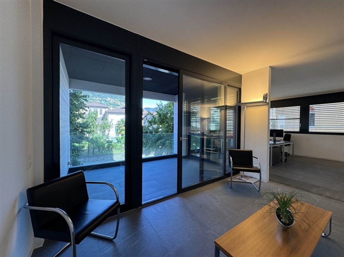 MODERNES BÜRO, AUCH IDEAL ALS WOHNRAUM - 9