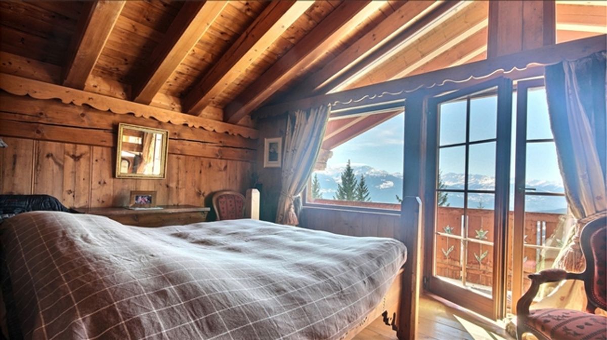 MITTEILUNG Wöchentliche Vermietung Familien-Chalet mit Panoramablick auf die Alpen - 11