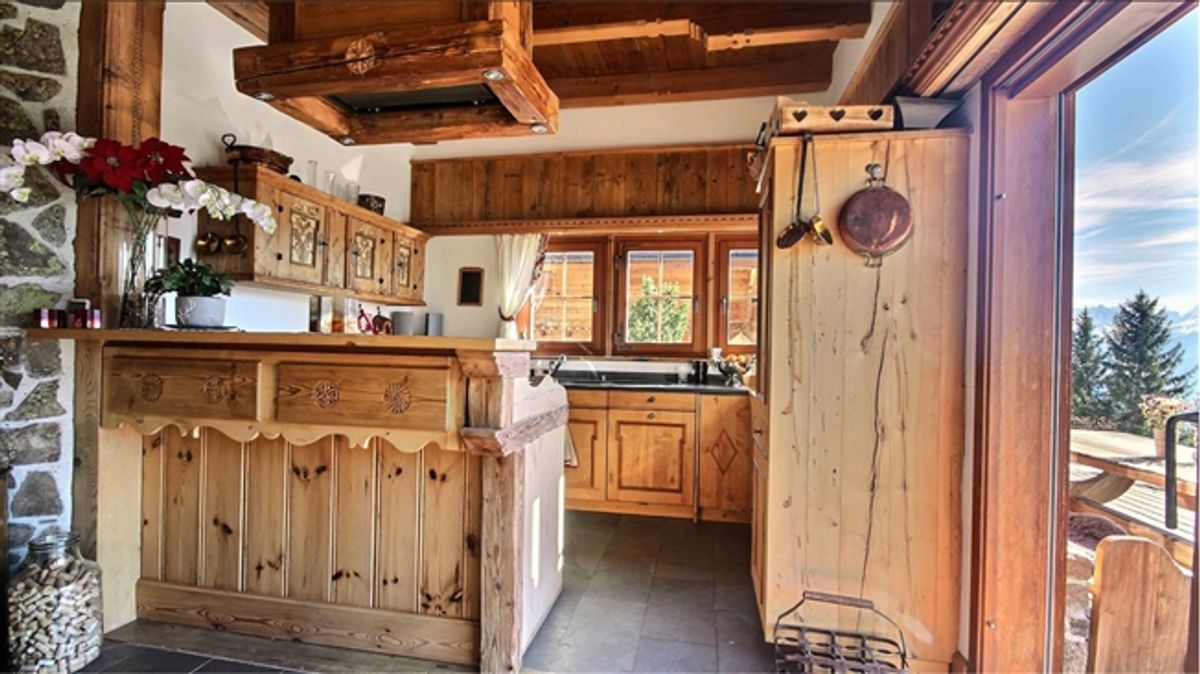 MITTEILUNG Wöchentliche Vermietung Familien-Chalet mit Panoramablick auf die Alpen - 14