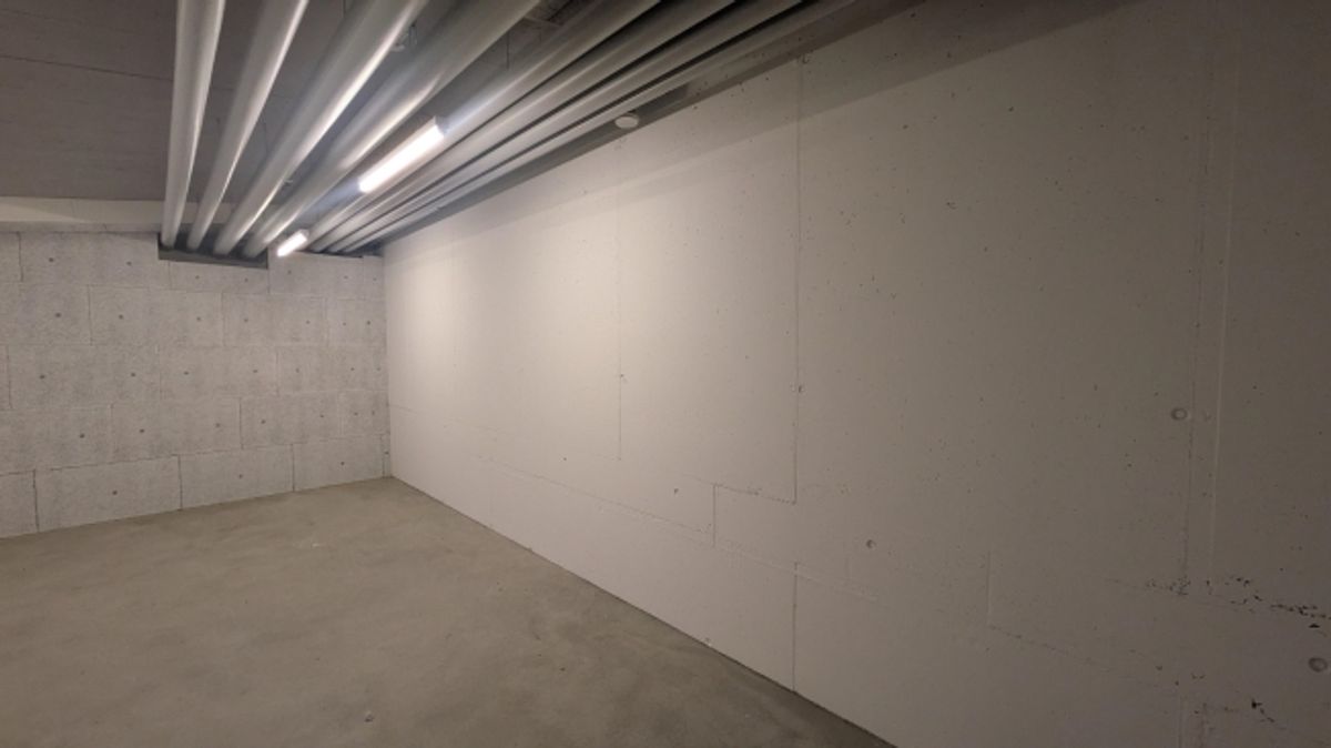 82.5m2 Lagerraum Regensdorf - Althardstrasse 52B - 1