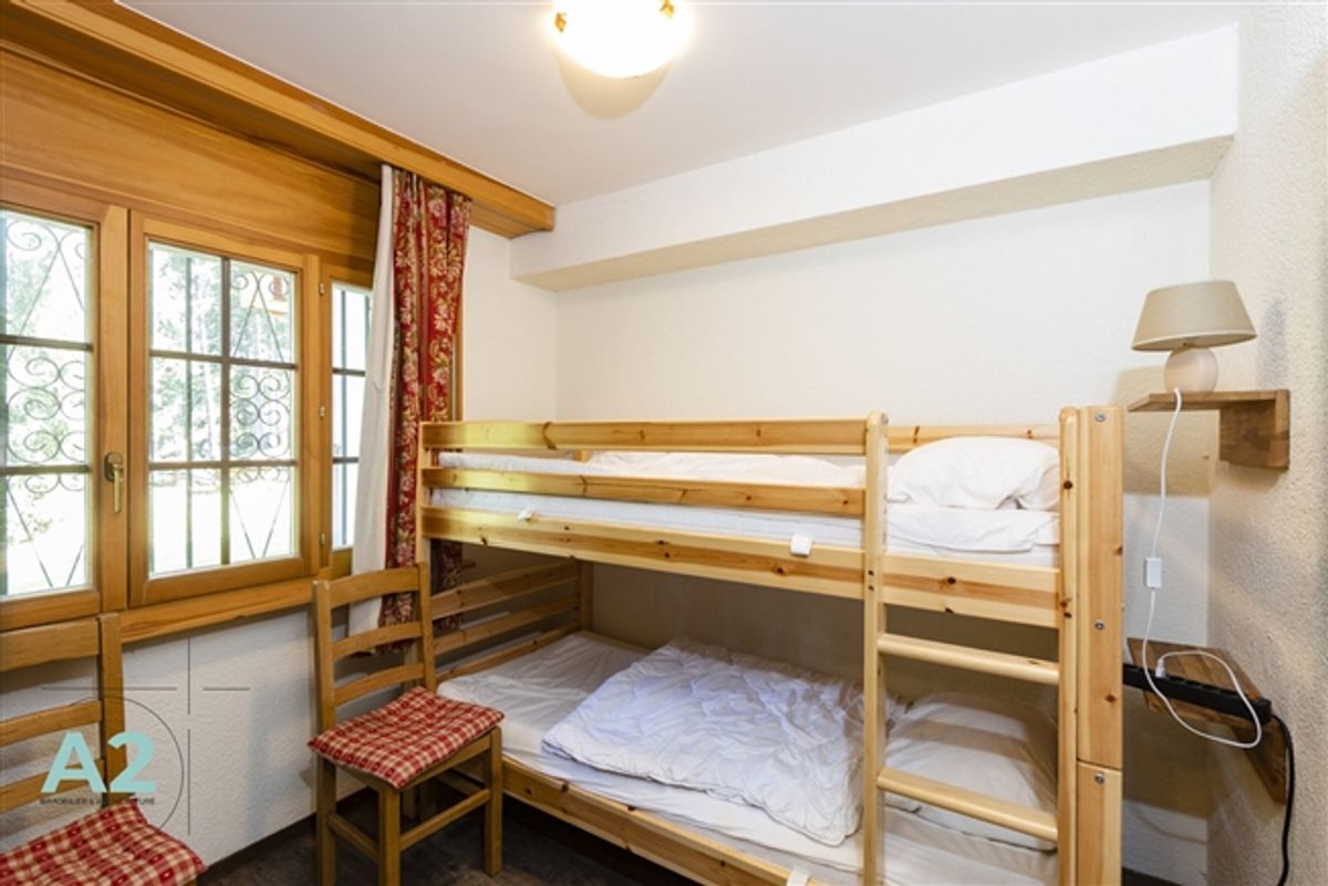 MITTEILICHES CHALET MIT GARTEN IN NÄHE DES REGENTS, WOCHE- / SÄSONNMITTEILUNG - 13