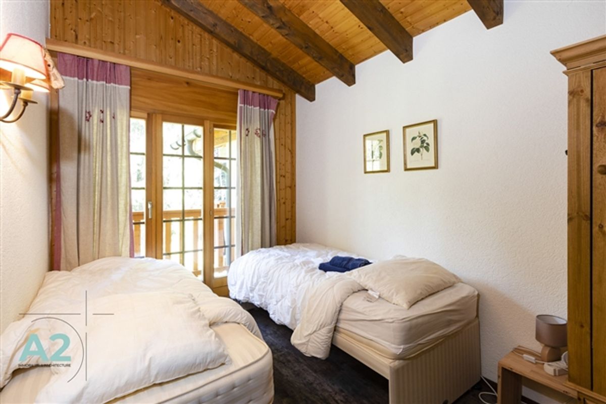 MITTEILICHES CHALET MIT GARTEN IN NÄHE DES REGENTS, WOCHE- / SÄSONNMITTEILUNG - 11