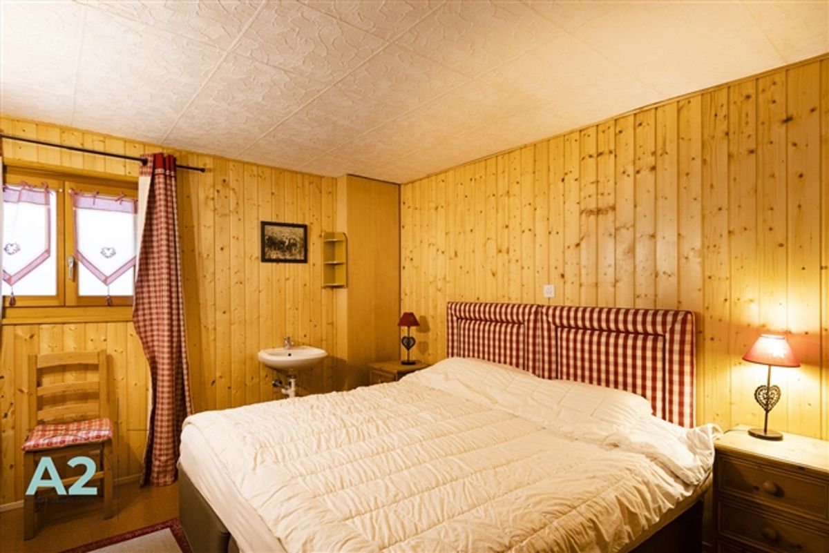 MITTEILICHES CHALET MIT GARTEN IN NÄHE DES REGENTS, WOCHE- / SÄSONNMITTEILUNG - 14