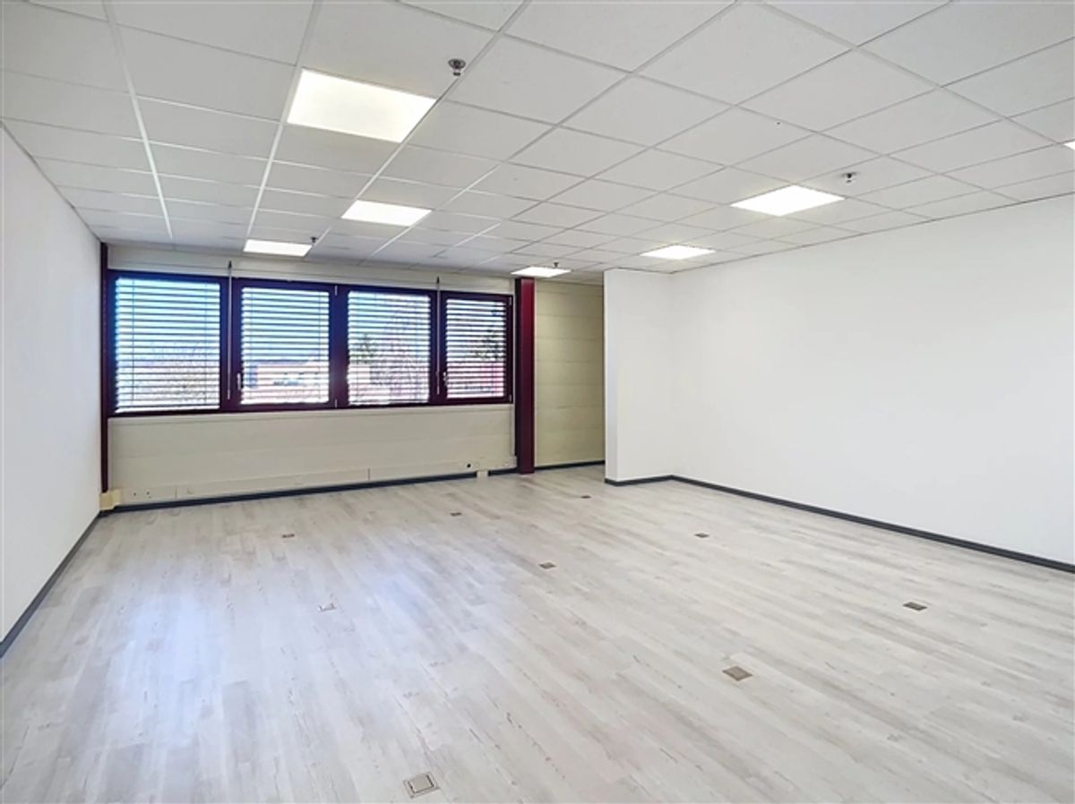 Investitionsmöglichkeit - Teilbare Bürofläche - 3