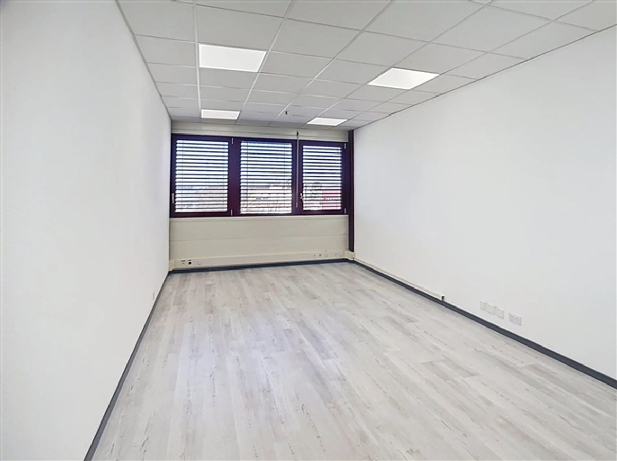 Investitionsmöglichkeit - Teilbare Bürofläche - 5