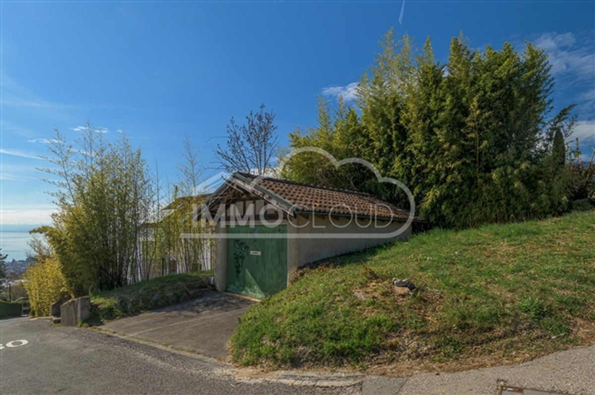Garage mit privatem Grundstück - 3