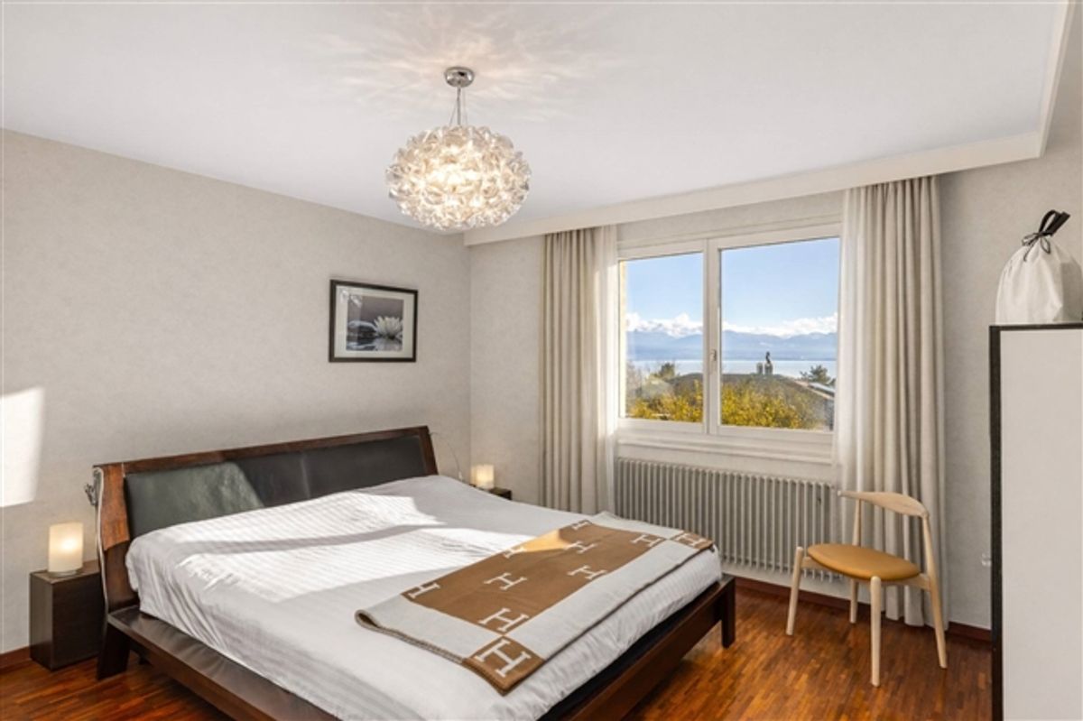 Lichtgetränkte Villa mit atemberaubendem Seeblick - 8