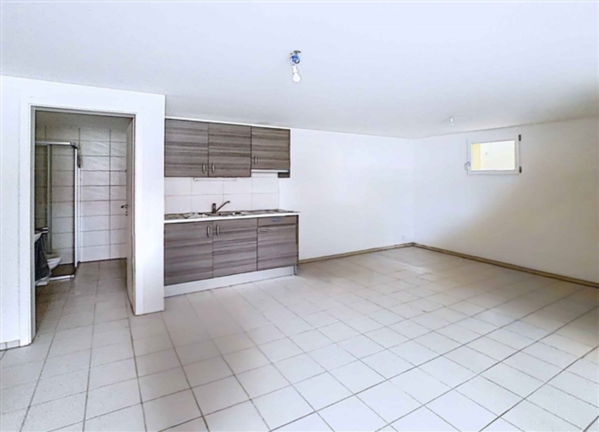 45 m² Raum, ideal für Handwerker oder Lagerung - 0