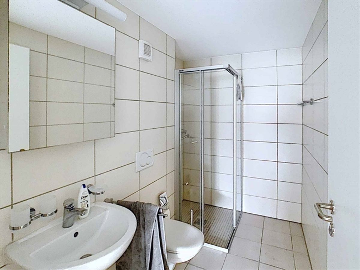 45 m² Raum, ideal für Handwerker oder Lagerung - 5
