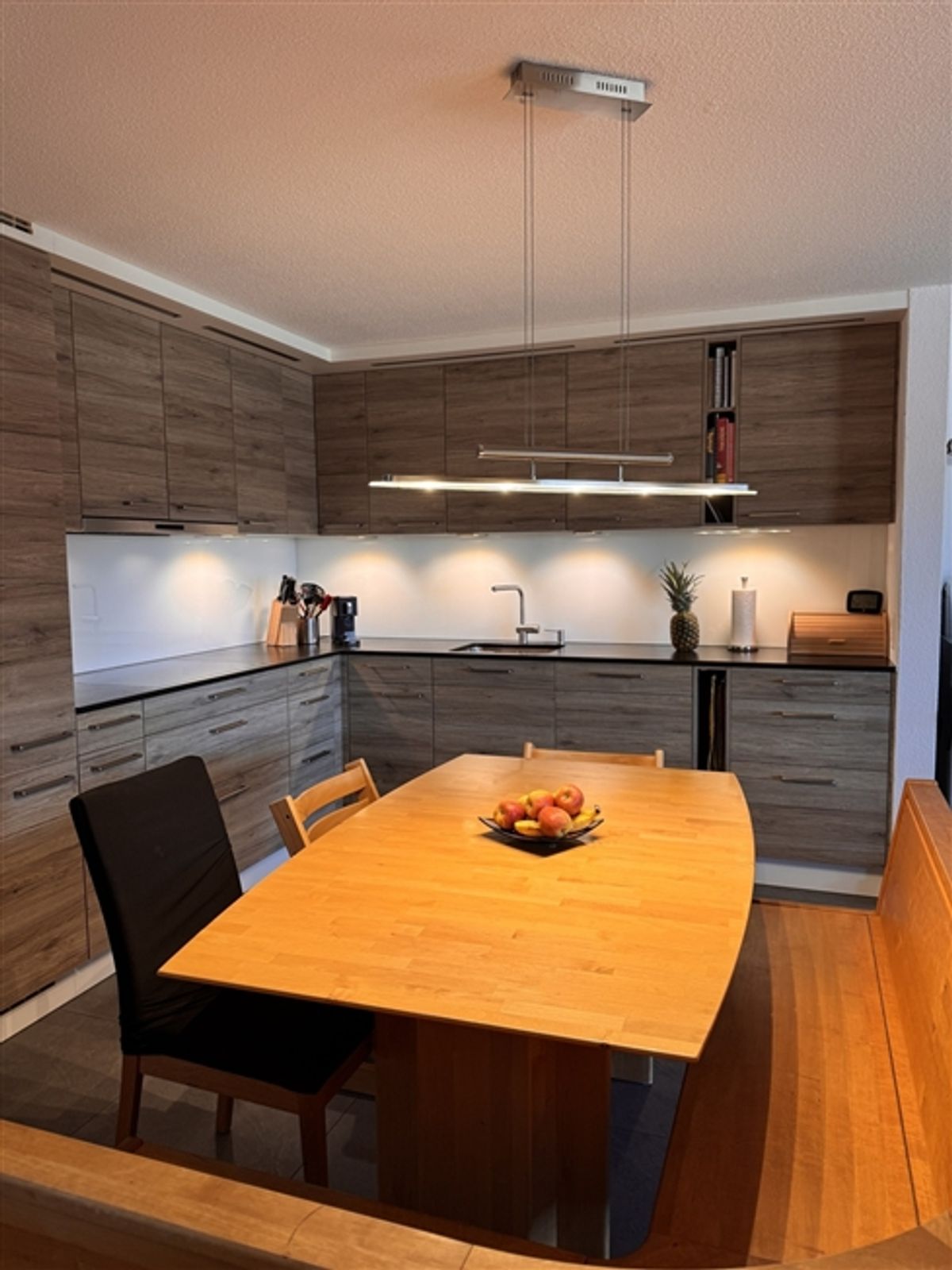 6 ZIMMER-HAUS IN GRÜNEN (BE), MÖBLIERT, TEMPORÄR - 1