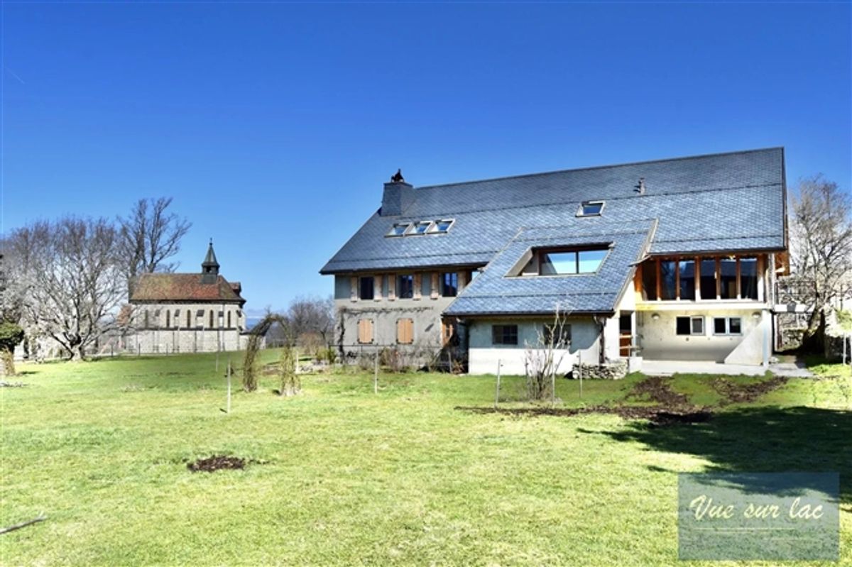 Wunderschön renoviertes Bauernhaus mit 2 Pferdeboxen - 0