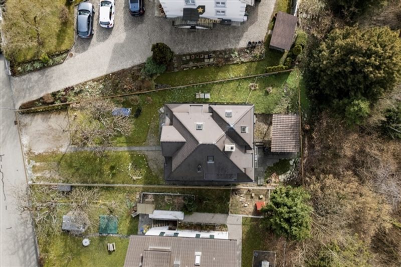 Stilvoll wohnen in familienfreundlicher Umgebung - 5