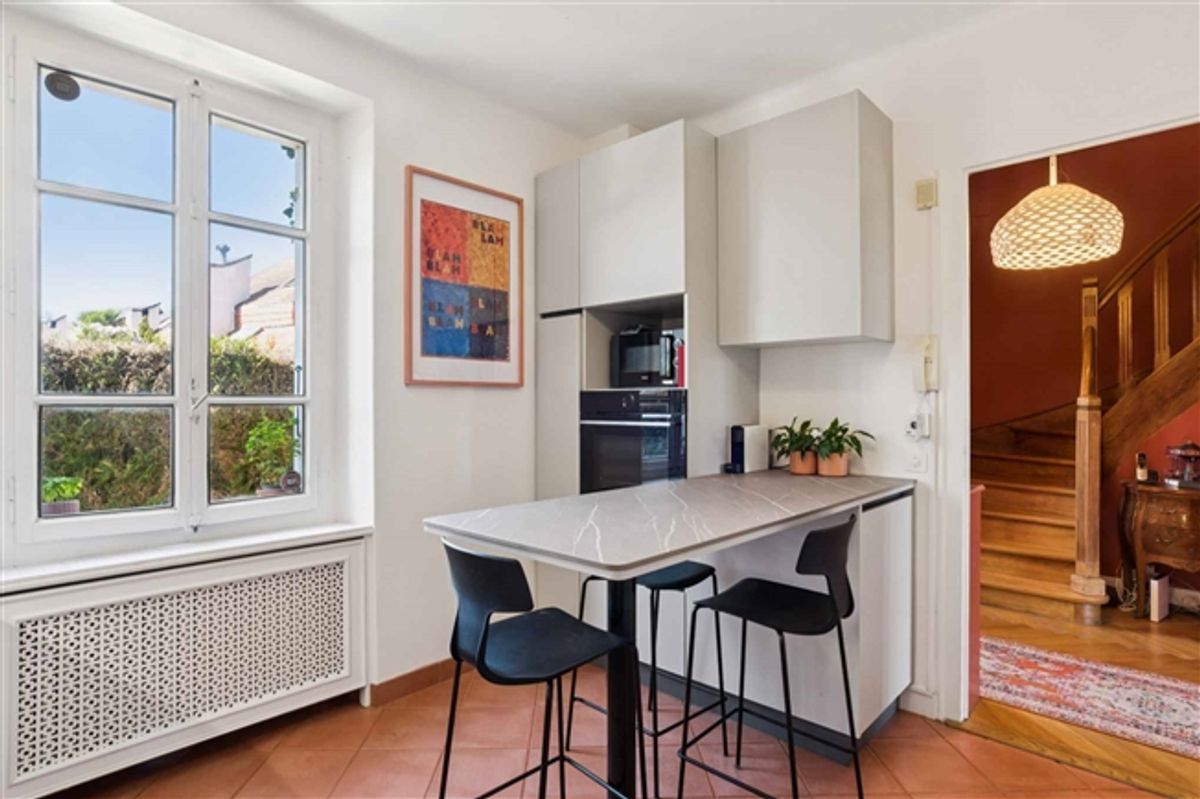 Prächtiges, freistehendes Haus mit Charakter renoviert - 3