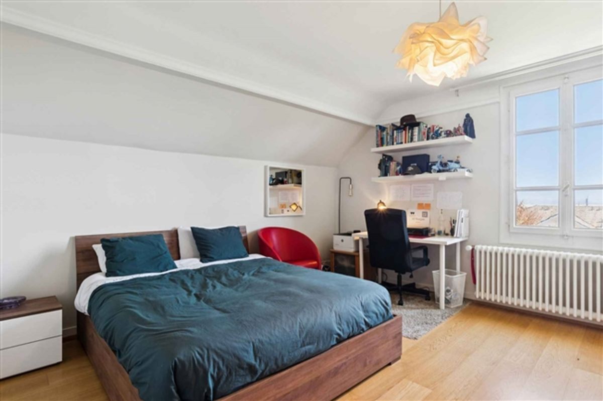 Prächtiges, freistehendes Haus mit Charakter renoviert - 9