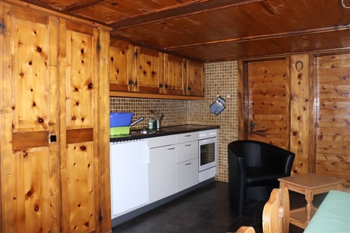 Charmanter Walliser Stadel mit Panorama und Garage in Oberems - 1