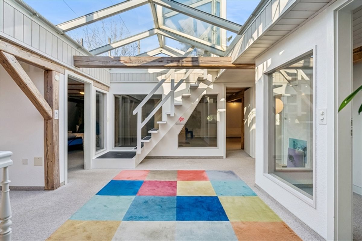 Einzigartige Maisonette
in prachtvoller Jugendstilvilla - 1