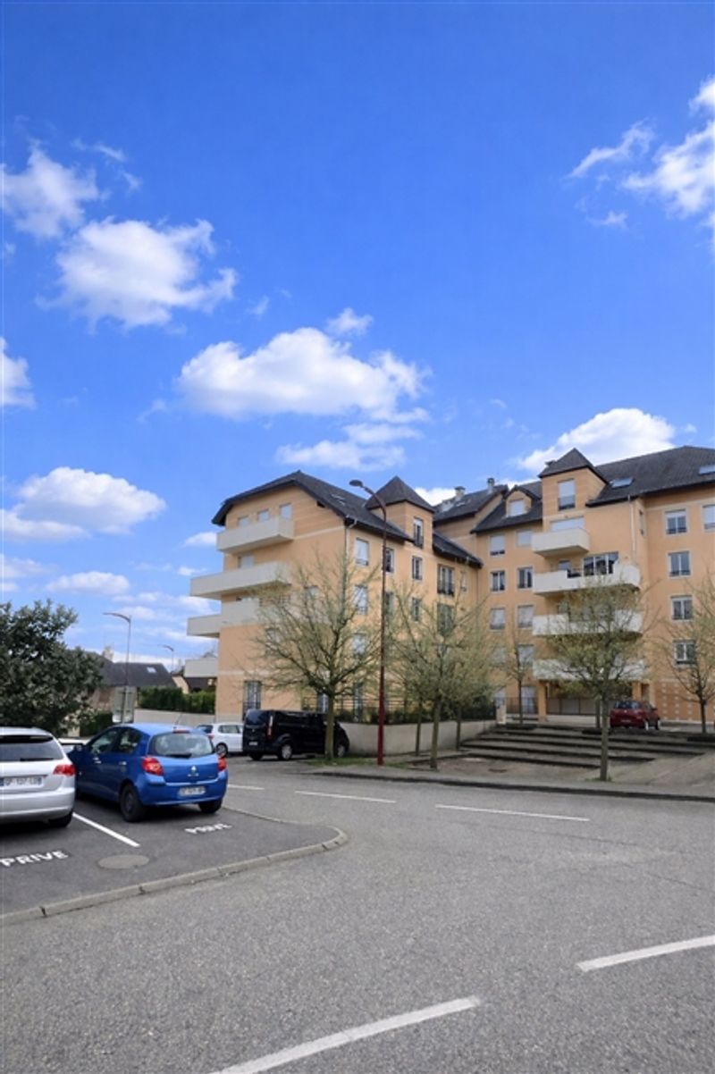 Hervorragendes Penthouse in bewohnter Lebensversicherung mit Rentenversicherung - 2