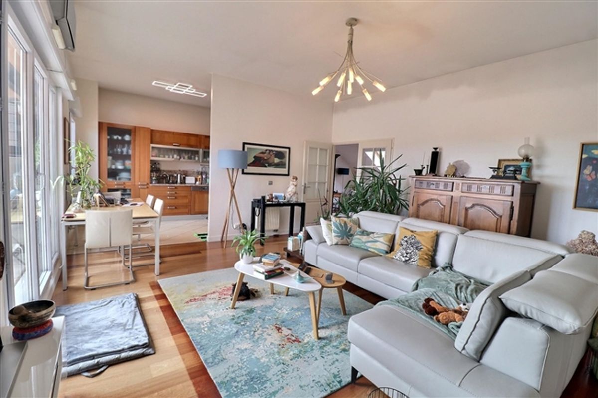 Hervorragendes Penthouse in bewohnter Lebensversicherung mit Rentenversicherung - 9