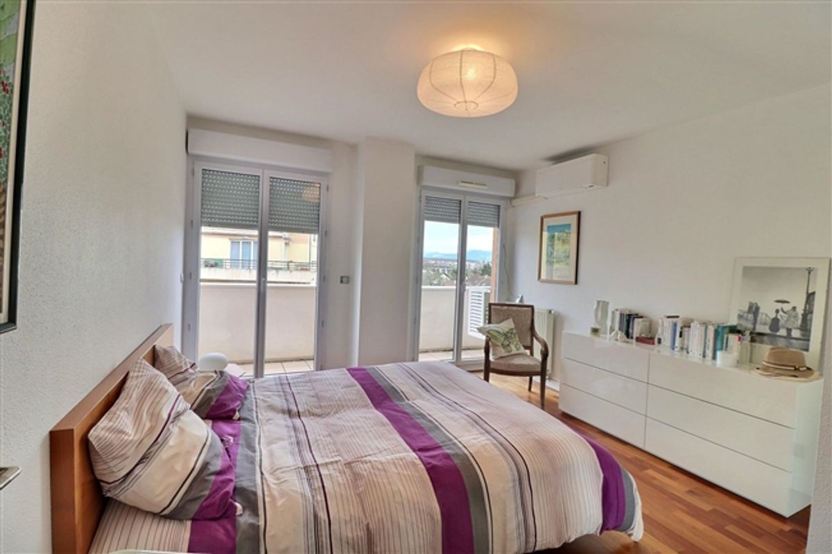 Hervorragendes Penthouse in bewohnter Lebensversicherung mit Rentenversicherung - 10