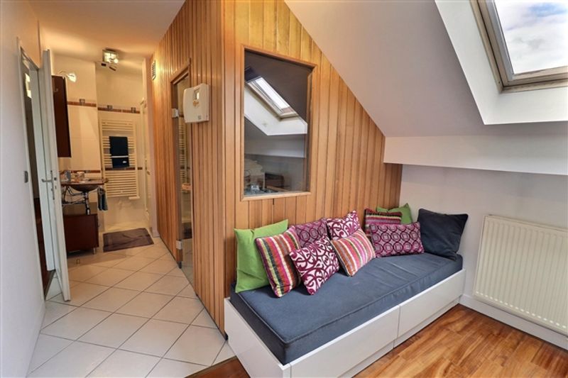 Hervorragendes Penthouse in bewohnter Lebensversicherung mit Rentenversicherung - 15