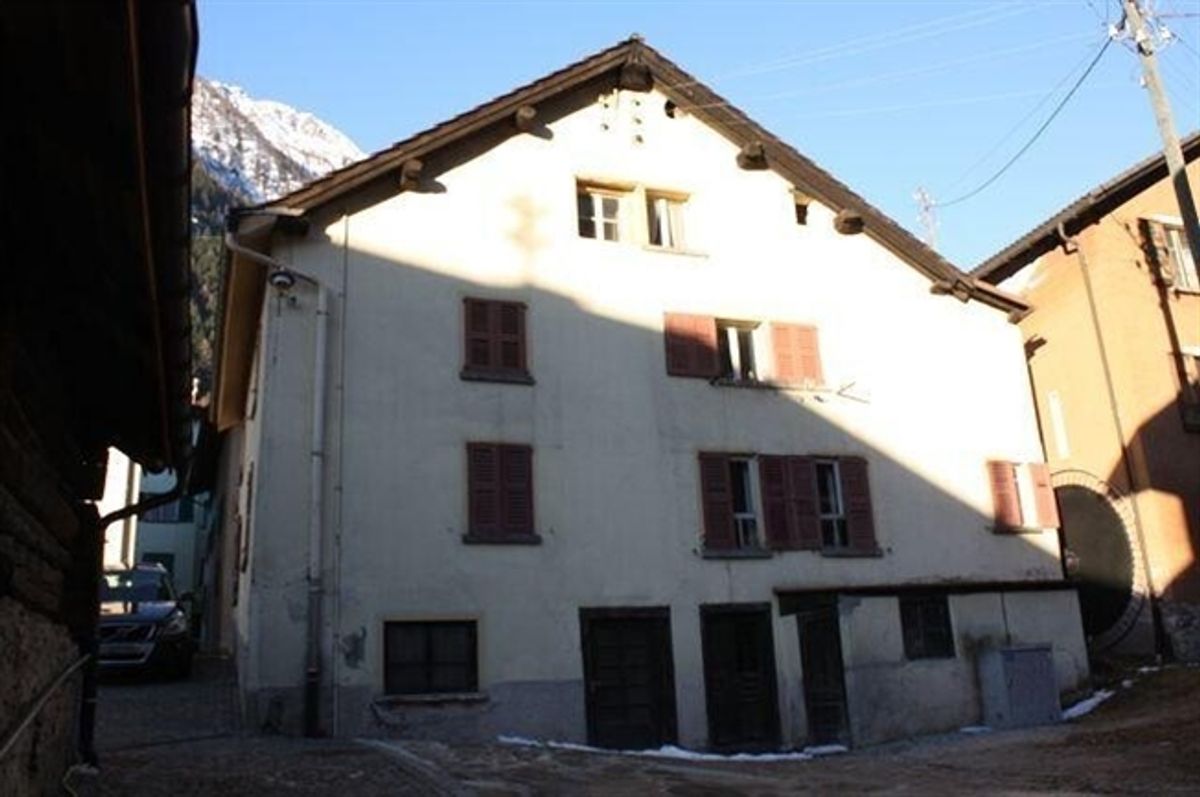 10-Zimmer-Einfamilienhaus / Haus mit 10 Zimmern - 2