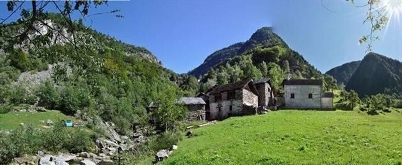 4.Zimmer-Rustico zum Ausbauen mit viel ebenem Wiesland / 4-Zimmer-Rustico zum Renovieren mit viel Wiesland - 11