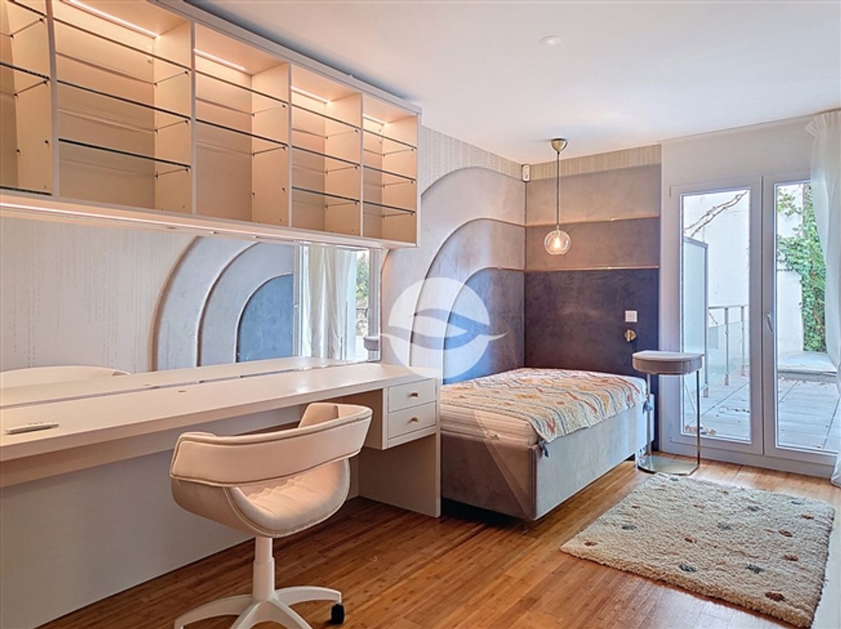 Gut möblierte Wohnung mit riesiger Terrasse in der Nähe des Sees - 9