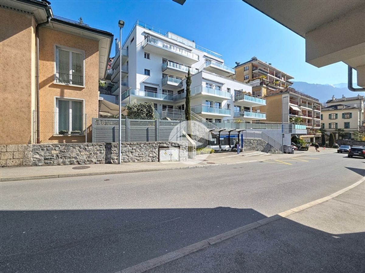 Gut möblierte Wohnung mit riesiger Terrasse in der Nähe des Sees - 10