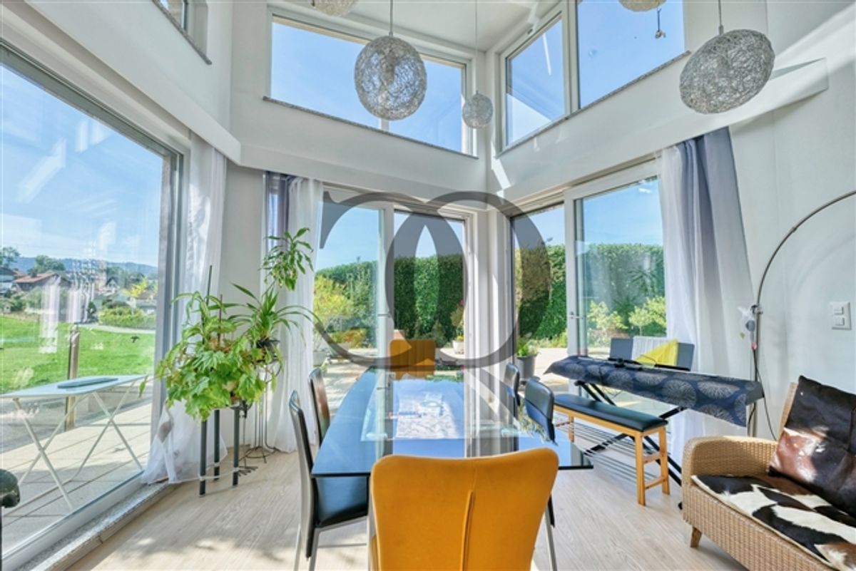 Wunderschöne Familien-Immobilie mit Pool - 0