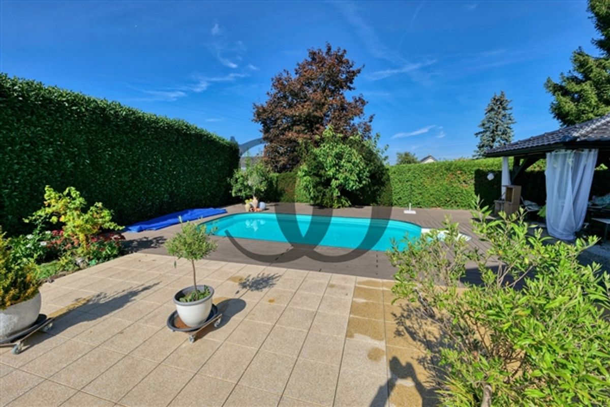 Wunderschöne Familien-Immobilie mit Pool - 13