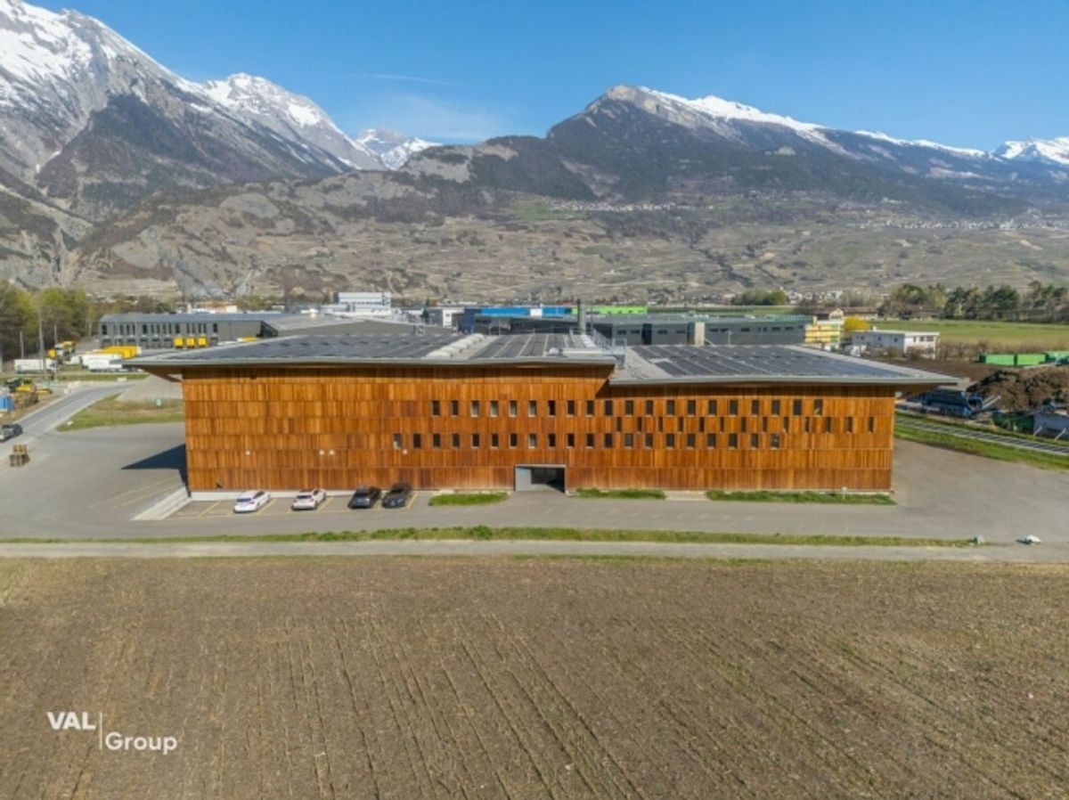 Bâtiment industriel unique - Construction en bois haut de gamme, utilisation polyvalente - 13