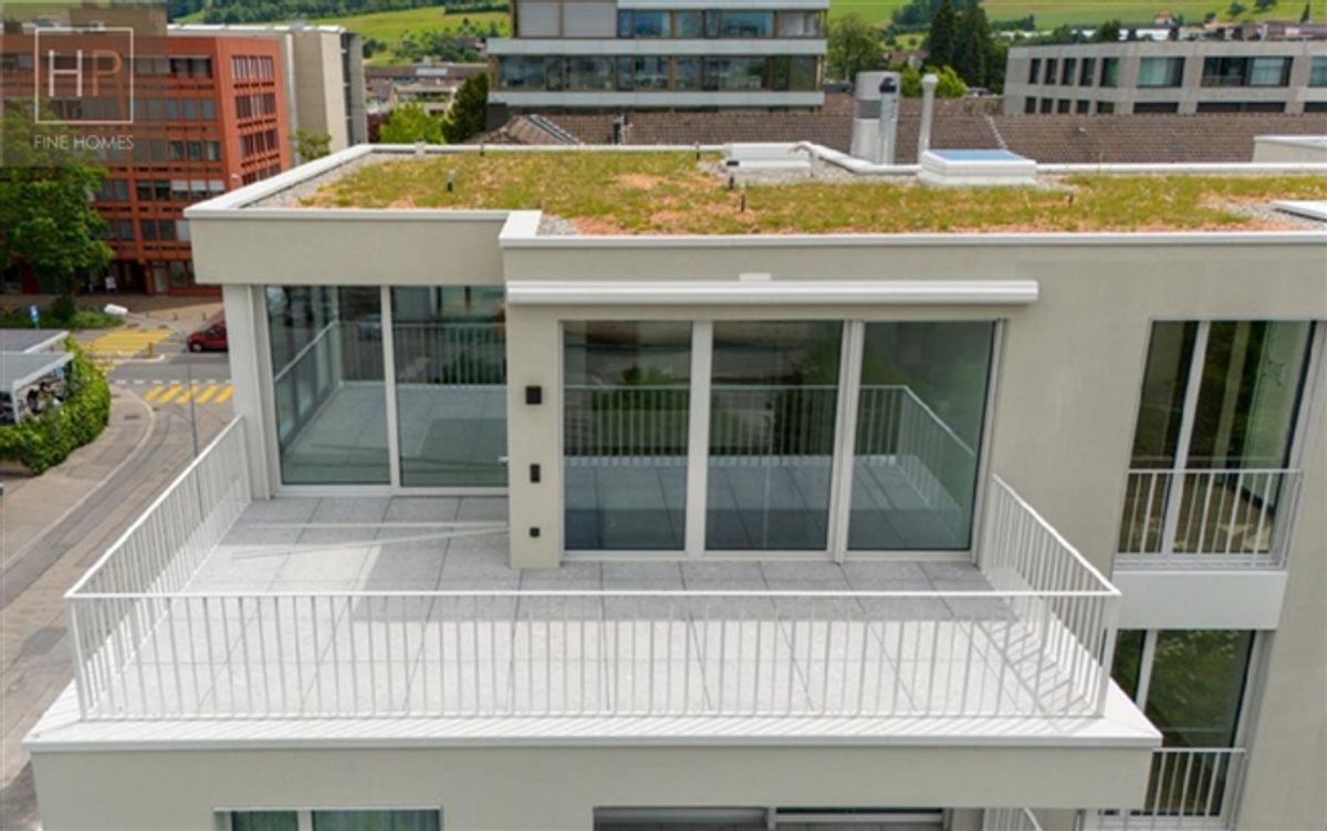 Luxuriöse 2-geschossige Attikawohnung mitten in Zug - 0