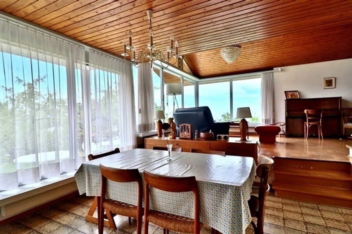 HAUS 51/2 ZIMMER IN CHAILLY-MONTREUX (VD), MÖBLIERT - 1
