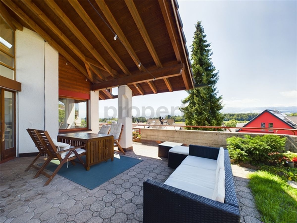 Modernes 9-Zimmer Einfamilienhaus mit Garten in Hombrechtikon - 7