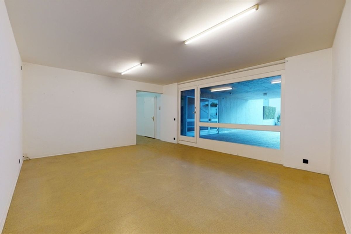 Große 2 Zimmerwohnung mit großem Potenzial - 4