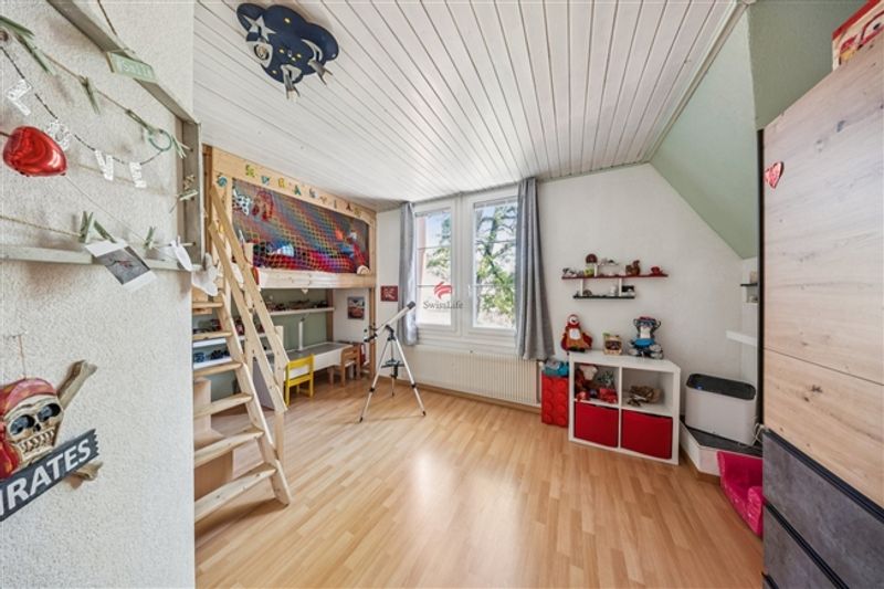 Top Lage für Familien – Schule und Kindergarten nebenan! - 7