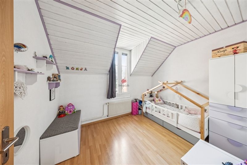 Top Lage für Familien – Schule und Kindergarten nebenan! - 8