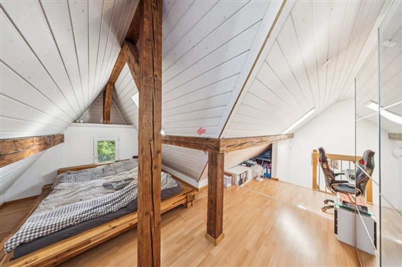 Top Lage für Familien – Schule und Kindergarten nebenan! - 6
