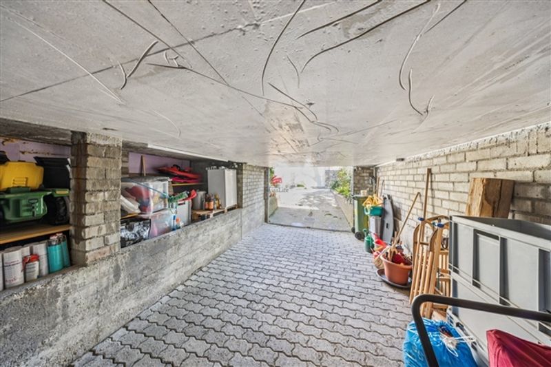Top Lage für Familien – Schule und Kindergarten nebenan! - 14