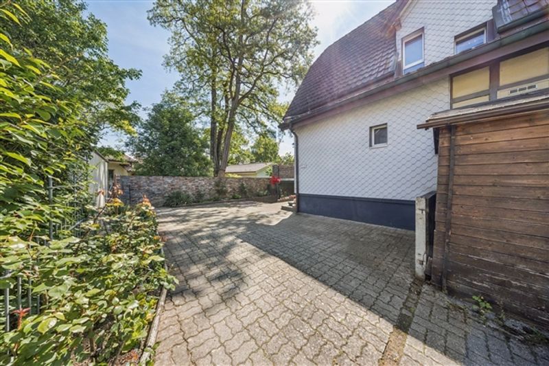 Top Lage für Familien – Schule und Kindergarten nebenan! - 15