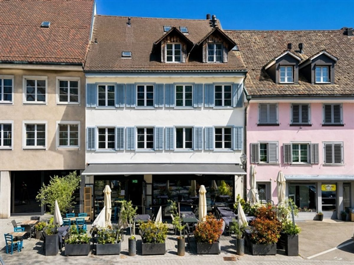 ZENTRAL WOHNEN MIT CHARME UND GROSSZÜGIGEM RAUMANGEBOT - 7